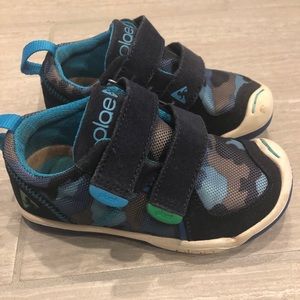 Plae toddler shoes